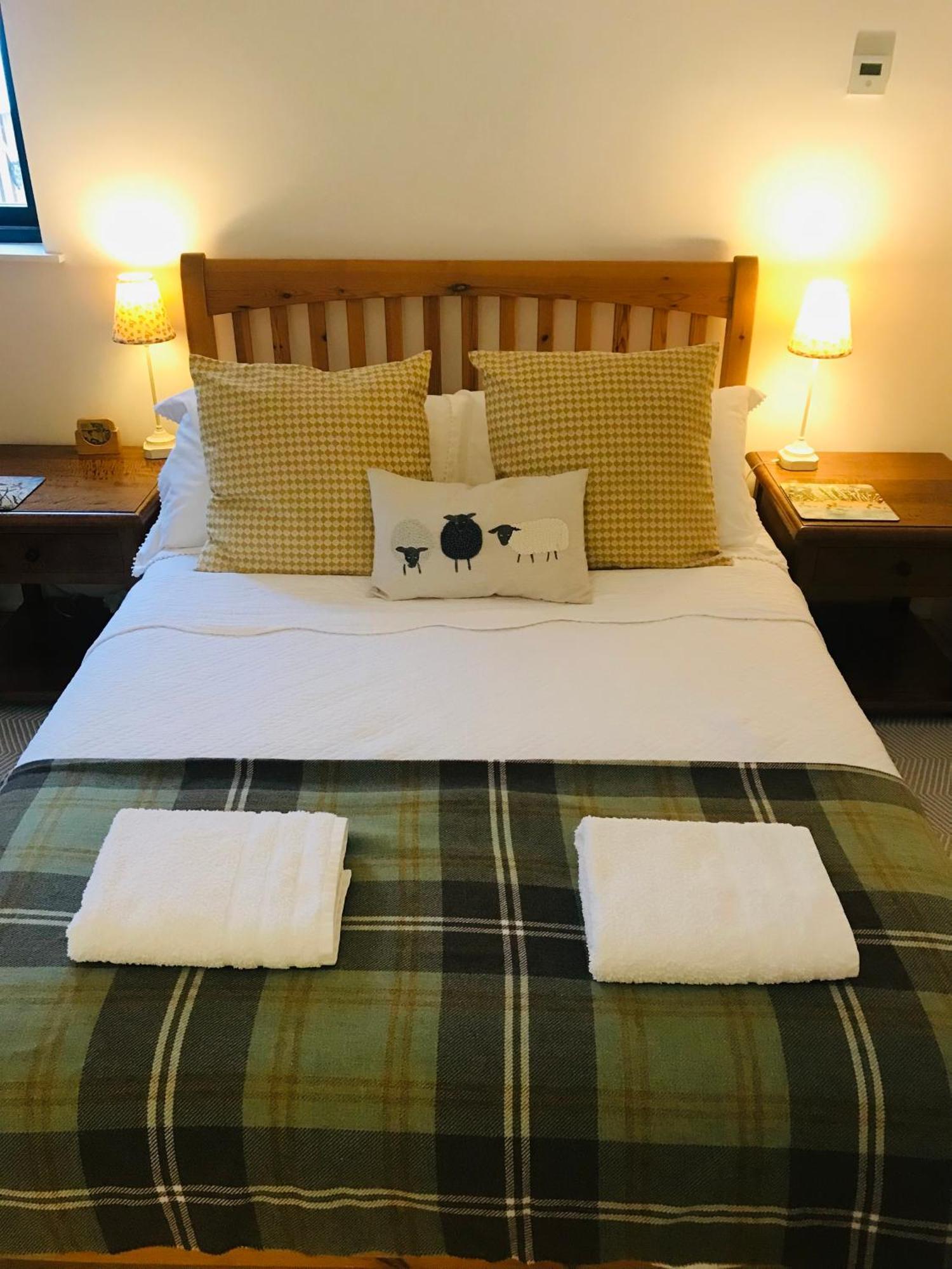 City Central Quiet Garden Apartment With Free Parking Inverness Exteriér fotografie
